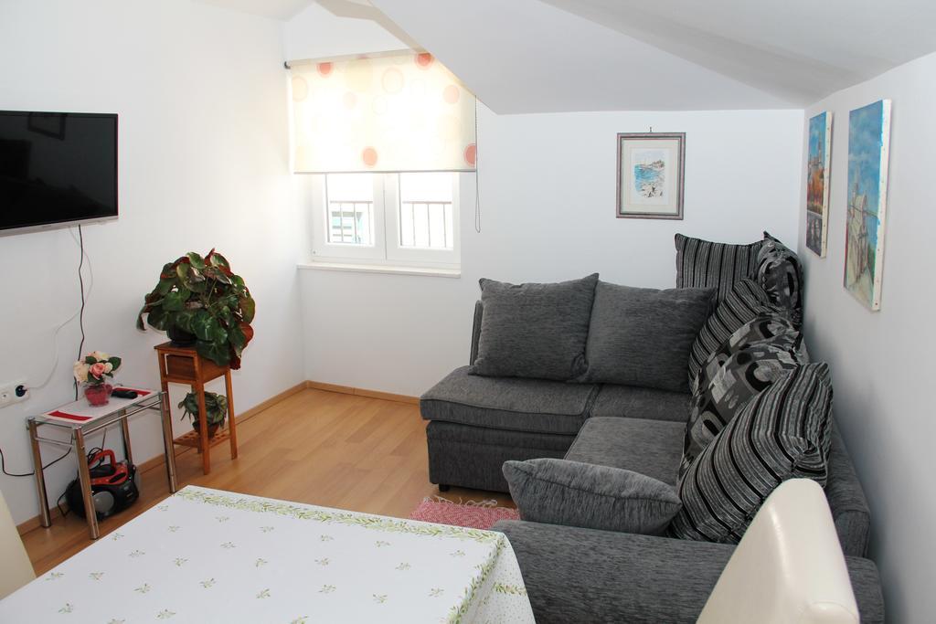 Apartment Bucevic Шибеник Екстер'єр фото