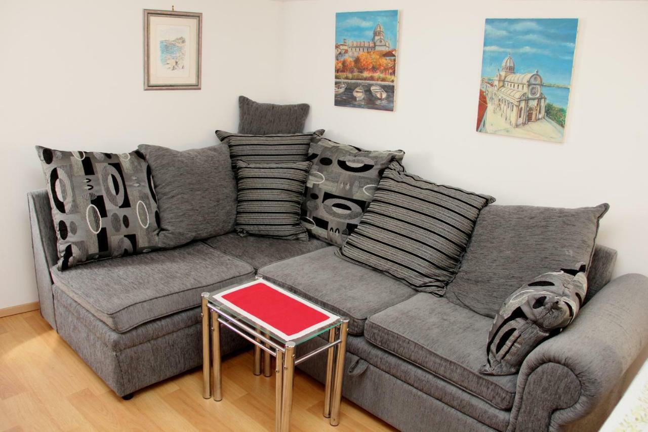 Apartment Bucevic Шибеник Екстер'єр фото